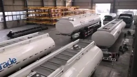 뜨거운 판매 대형 트럭 트레일러/40-60 Cbm LNG/CNG/LPG 탱크 트레일러